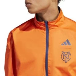 Adidas NEW YORK CITY FC ANTHEM JACKE Herren 2023 -Bester Sporttrikot Geschäft HU0044 8 APPAREL On Model Detail View 2 white